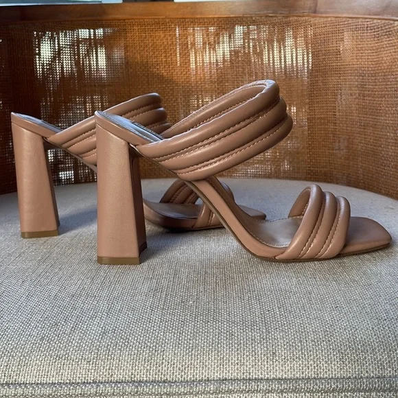 Steve Madden Tahani Block Heels - Picture 5 of 8